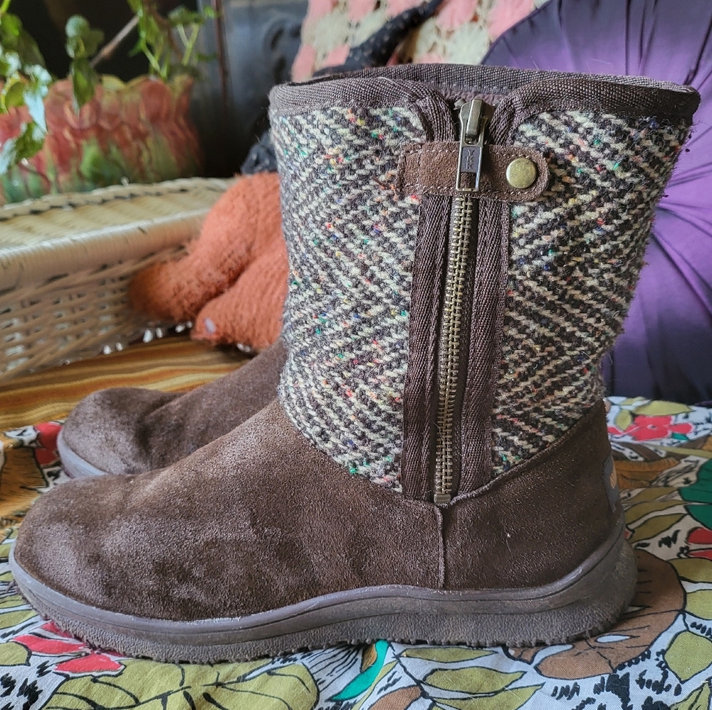 Minnetonka Brown Suede Leather With Wool Blend Upper Women's Size 9 Winter Boots